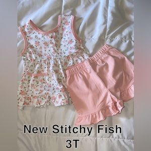 NWOT Stitchy Fish short set 3f